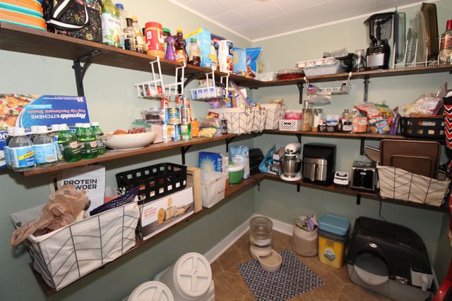 305 Residence St, El Dorado, KS 67042
