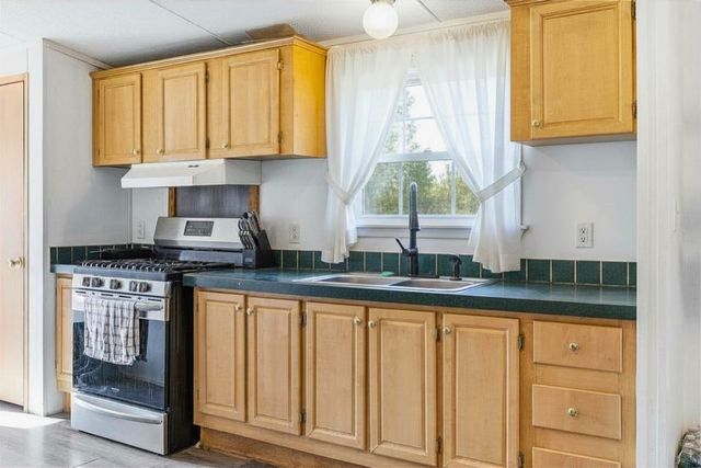 76 Deboer Lane, Wakefield, NH 03830