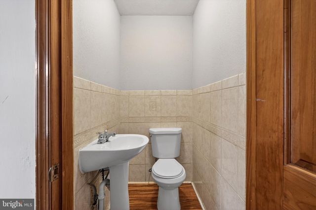 4 S 6TH ST, Darby, PA 19023