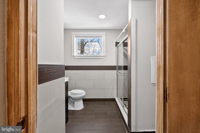 4 S 6TH ST, Darby, PA 19023