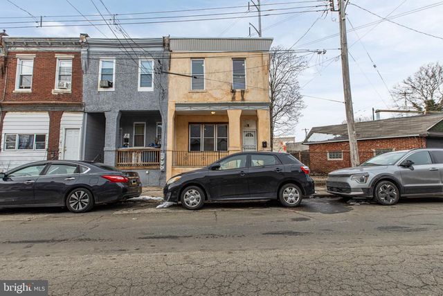 4 S 6TH ST, Darby, PA 19023