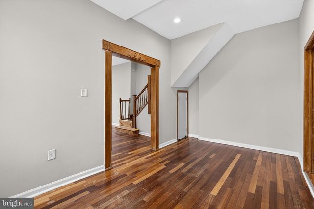 4 S 6TH ST, Darby, PA 19023