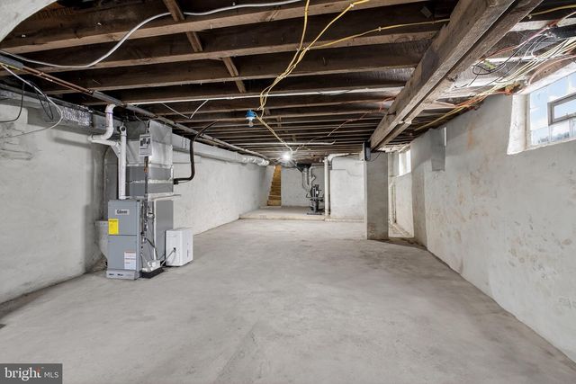 4 S 6TH ST, Darby, PA 19023