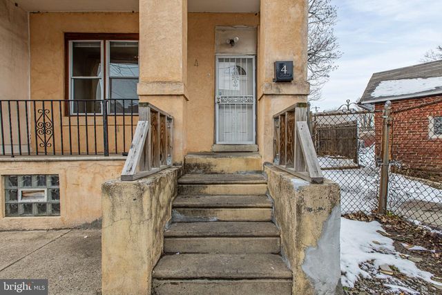 4 S 6TH ST, Darby, PA 19023