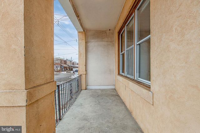 4 S 6TH ST, Darby, PA 19023