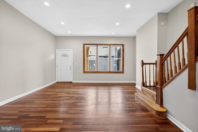 4 S 6TH ST, Darby, PA 19023