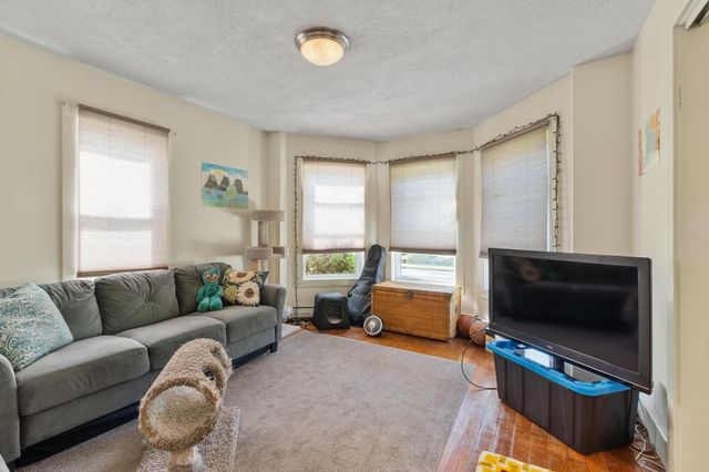 53 Summer St, Natick, MA 01760