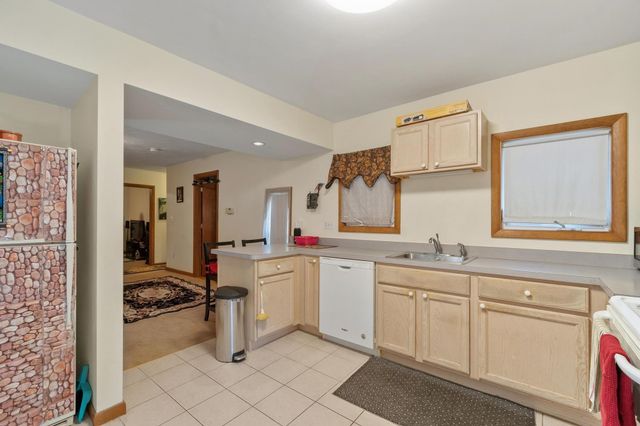 53 Summer St, Natick, MA 01760