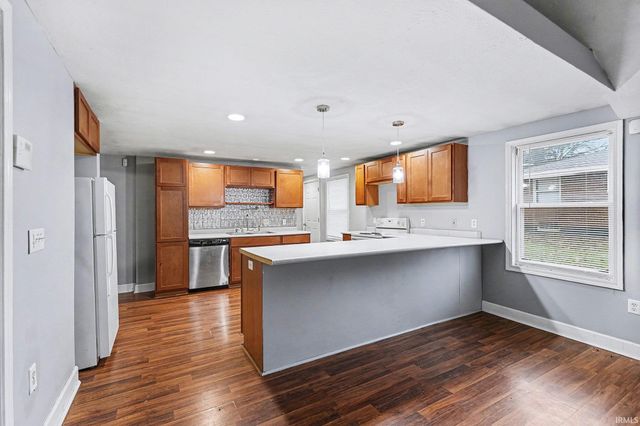 1026 W Rose Street, South Bend, IN 46616