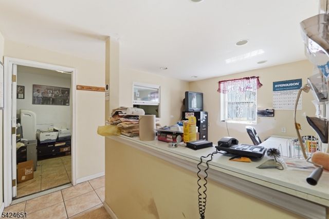 459 Fulton St, Elizabeth City, NJ 07206