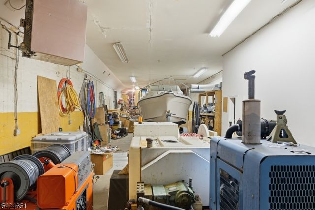 459 Fulton St, Elizabeth City, NJ 07206