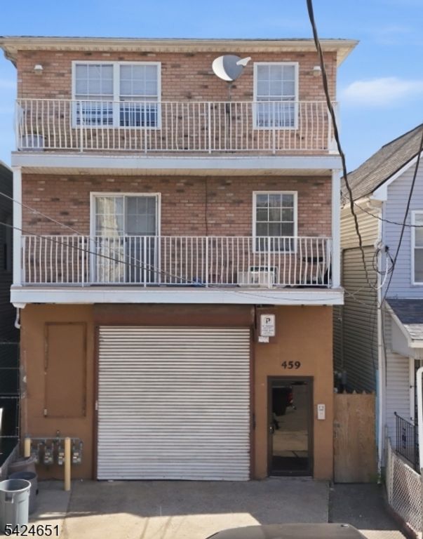 459 Fulton St, Elizabeth City, NJ 07206