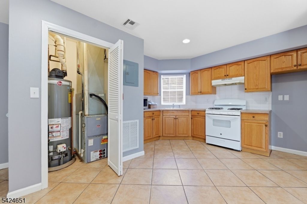 459 Fulton St, Elizabeth City, NJ 07206 — photo 4