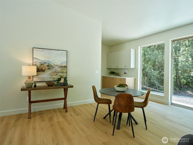 956 Paine Road, Castle Rock, WA 98611