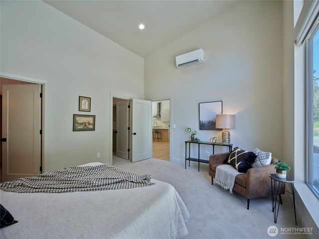 956 Paine Road, Castle Rock, WA 98611