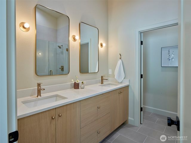 956 Paine Road, Castle Rock, WA 98611