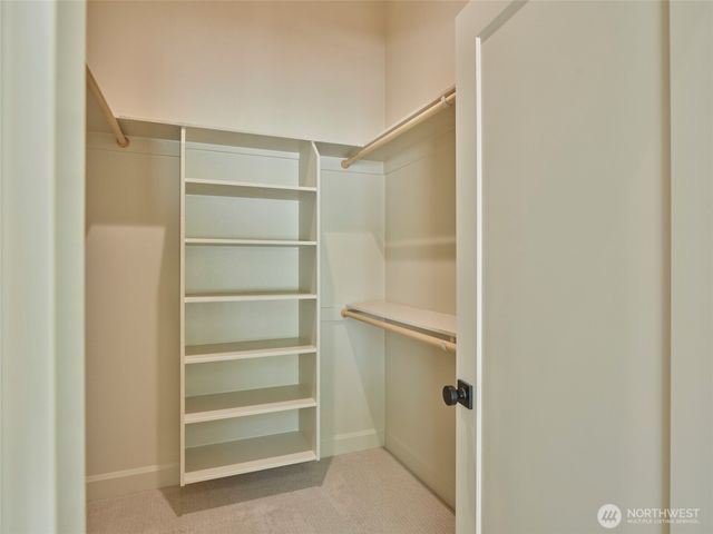 956 Paine Road, Castle Rock, WA 98611