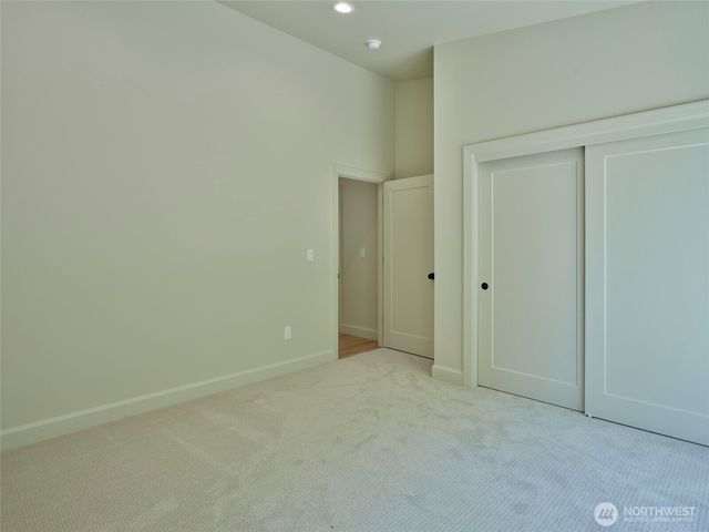 956 Paine Road, Castle Rock, WA 98611