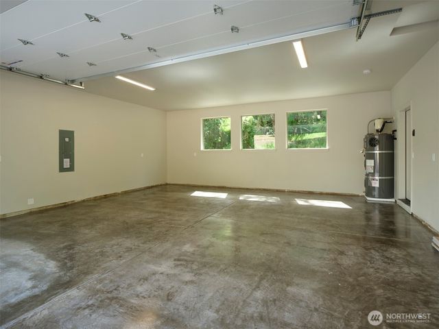 956 Paine Road, Castle Rock, WA 98611