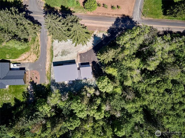 956 Paine Road, Castle Rock, WA 98611