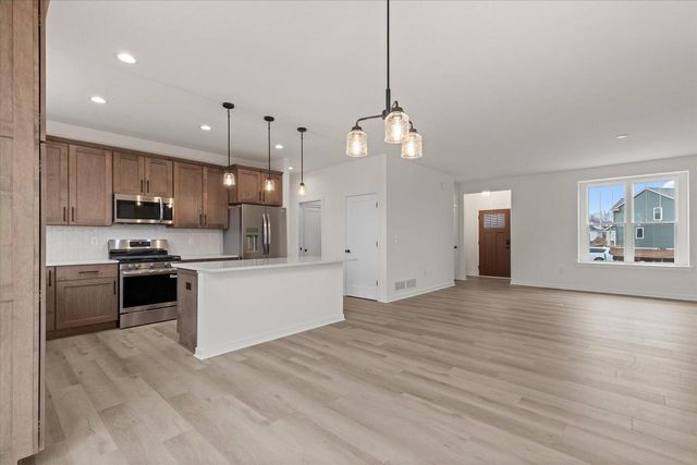 590 Twin Creeks DRIVE, Dousman, WI 53118