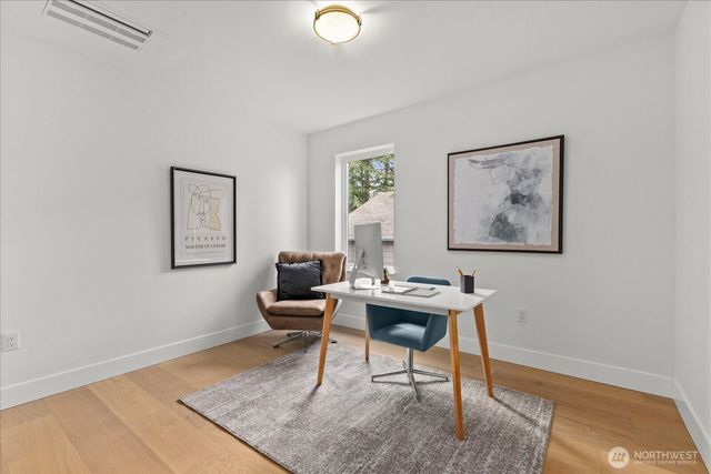 9535 Dayton Avenue N, Seattle, WA 98103