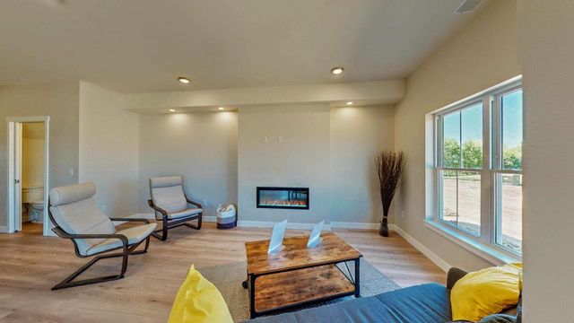 216 Settlers DRIVE, Jefferson, WI 53549
