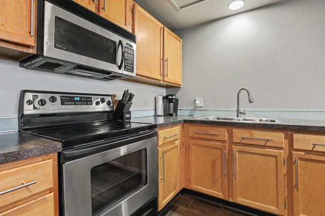 600 Monroe Avenue NW 409, Grand Rapids, MI 49503