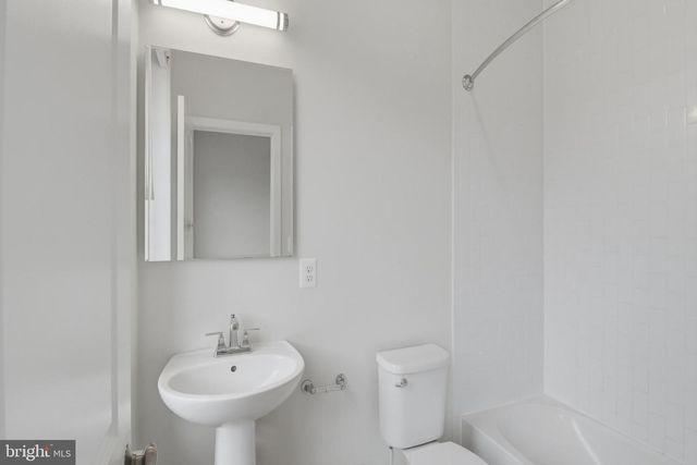 16199 COLUMBUS AVE, Rockville, MD 20855