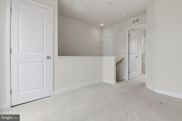 16199 COLUMBUS AVE, Rockville, MD 20855