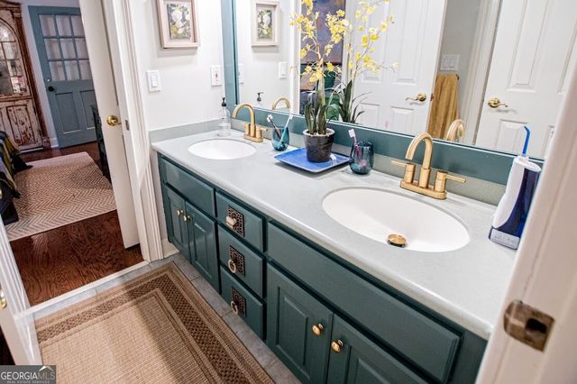 308 Laurel Lakes Drive, Carrollton, GA 30116