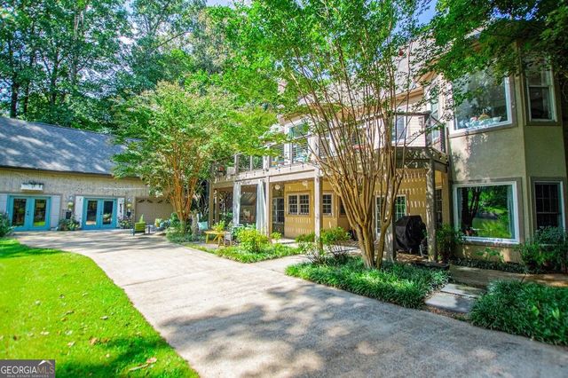 308 Laurel Lakes Drive, Carrollton, GA 30116