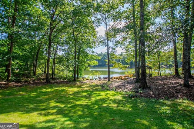 308 Laurel Lakes Drive, Carrollton, GA 30116