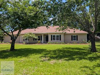 125 Pleasant Way, Jesup, GA 31545