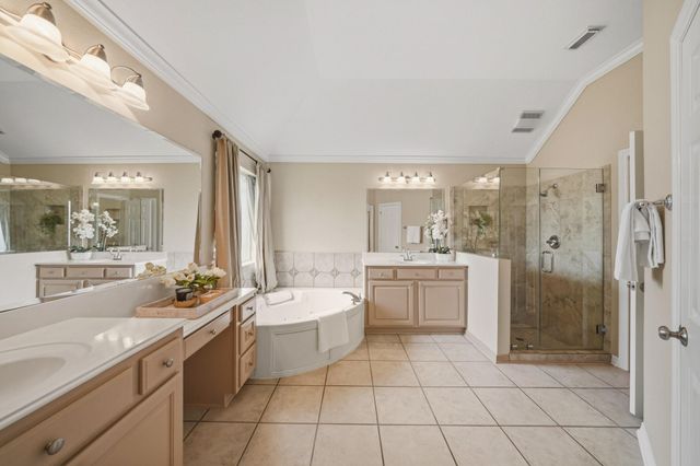 2107 Upland Shadows Drive, Sugar Land, TX 77479