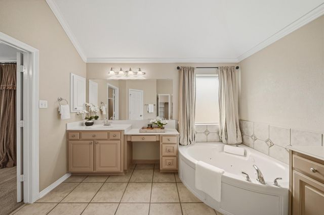 2107 Upland Shadows Drive, Sugar Land, TX 77479