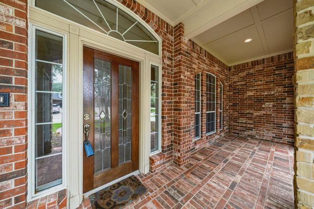 2107 Upland Shadows Drive, Sugar Land, TX 77479