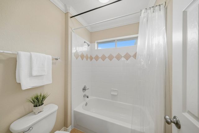 2107 Upland Shadows Drive, Sugar Land, TX 77479
