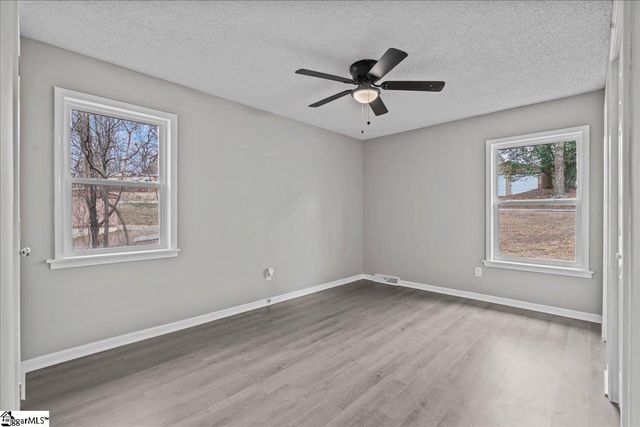 326 Millbank Road, Wellford, SC 29385