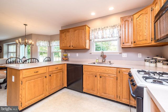 347 BEECHWOOD DR, Sellersville, PA 18960