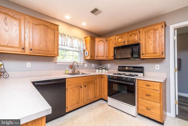 347 BEECHWOOD DR, Sellersville, PA 18960