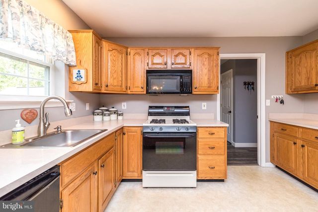 347 BEECHWOOD DR, Sellersville, PA 18960