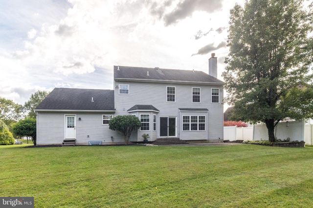 347 BEECHWOOD DR, Sellersville, PA 18960