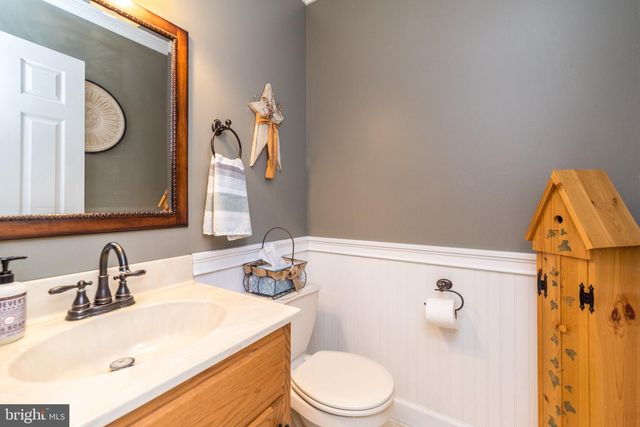 347 BEECHWOOD DR, Sellersville, PA 18960