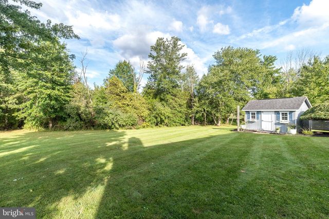 347 BEECHWOOD DR, Sellersville, PA 18960