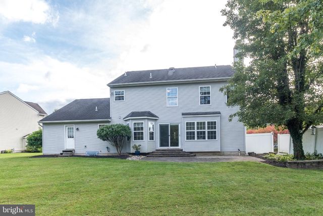 347 BEECHWOOD DR, Sellersville, PA 18960