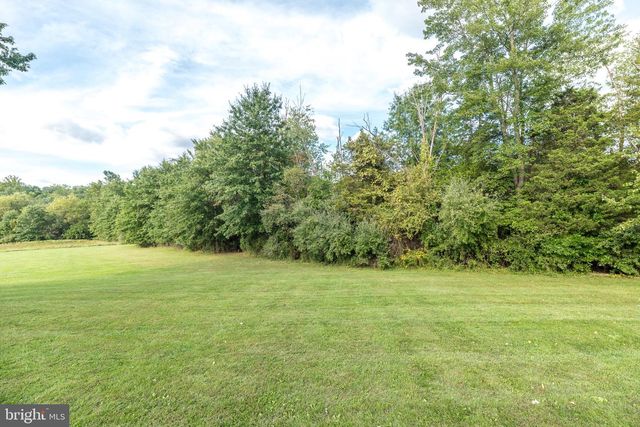 347 BEECHWOOD DR, Sellersville, PA 18960