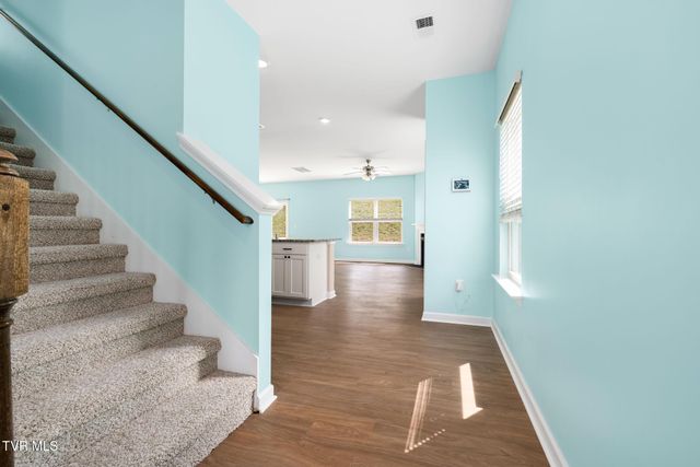 859 Barley Loop, Jonesborough, TN 37659