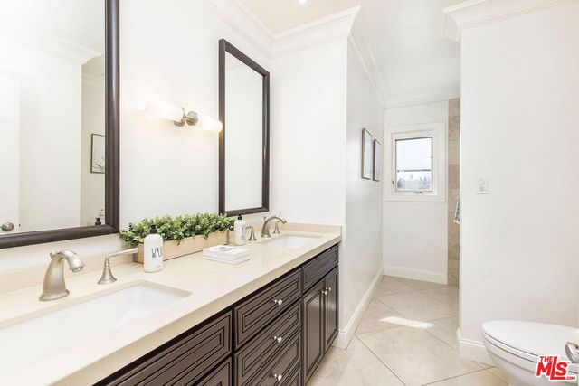 17108 Oak View Drive, Encino, CA 91316