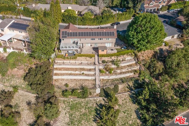 17108 Oak View Drive, Encino, CA 91316
